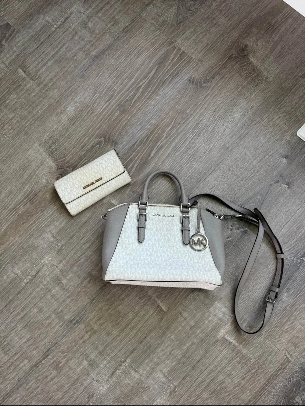 Michael Kors Gray Beige Signature Satchel with Matching Wallet